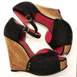 Sergio Zelcer suede wedges
