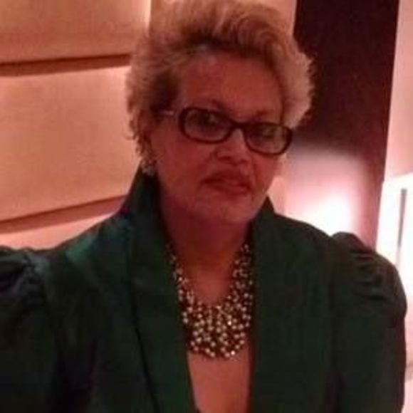 Meet your Posher, Pearl