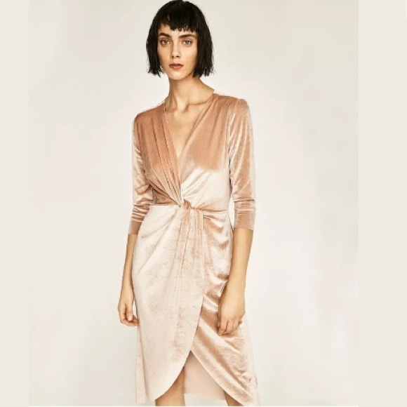Zara Dresses & Skirts - Velvet Dress | Winter Wedding Style Zara Dresses & Skirts - Velvet Dress | Winter Wedding Style