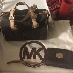 Michael Kors purse and matching wallet