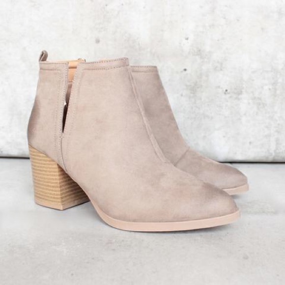 Side slit Chelsea boots from shophearts.com