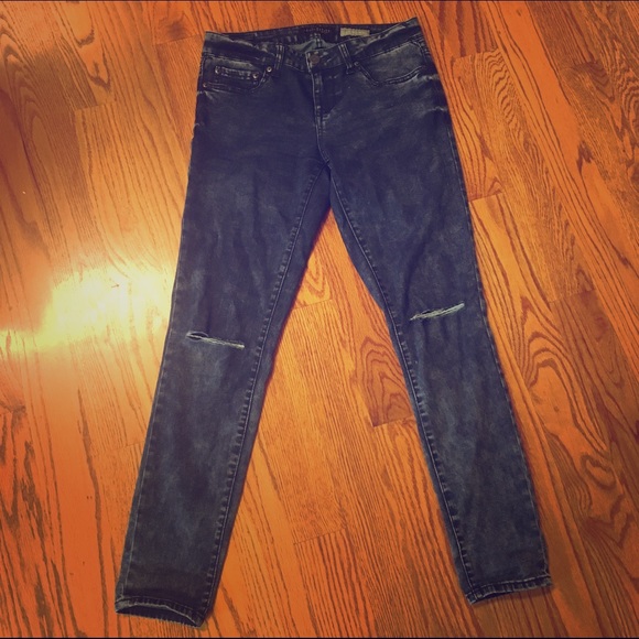 Aeropostale stonewashed ripped jeans