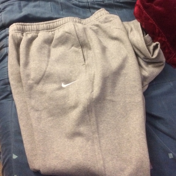 NEW Nike sweatpants gray
