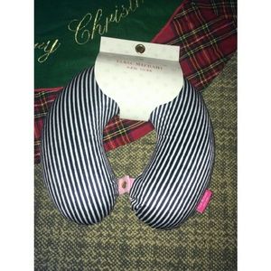 Isaac Mizrahi Memory Foam Travel Pillow