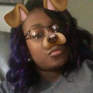 Meet your Posher, Lexi