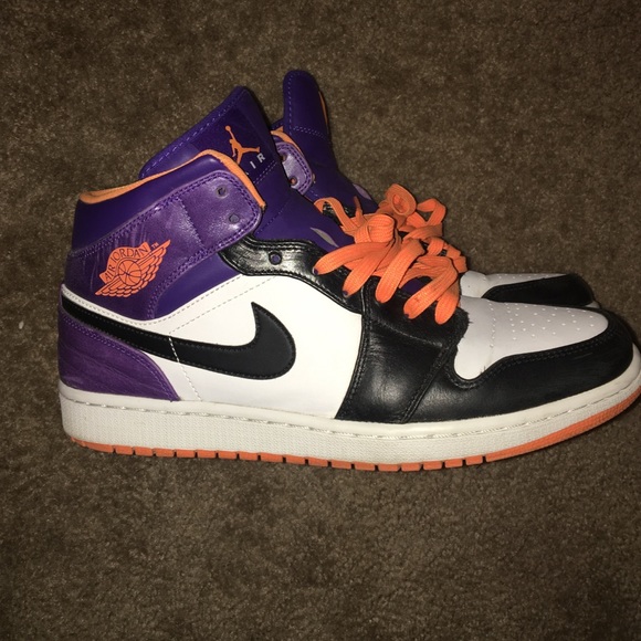 Air Jordan 1s Men's 10.5 - Picture 2 of 4