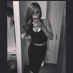 Meet your Posher, Daniela