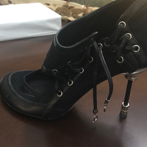 Dior shoes limited edition