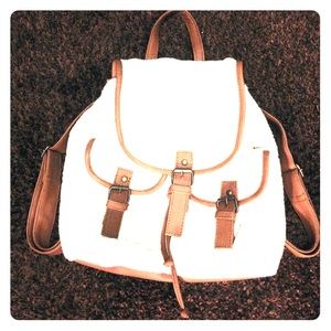 🌟The Perfect Gift! Cream Backpack Purse