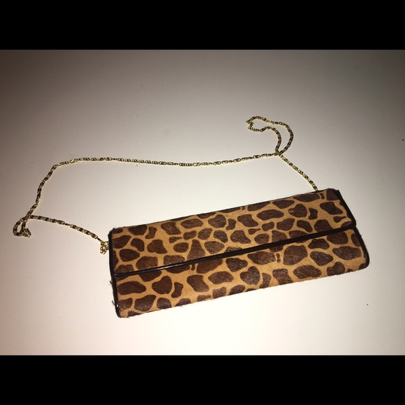 Giraffe print clutch purse w. Removable strap