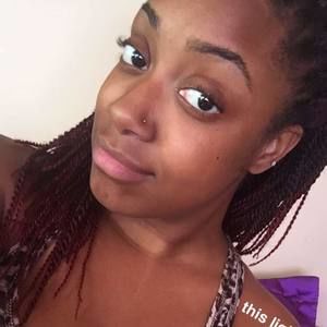 Meet your Posher, Ariele