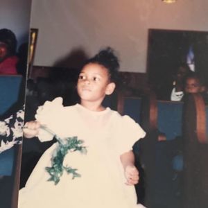 Meet your Posher, Shea