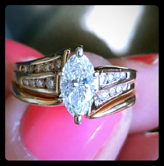 $300 down gets this home diamond in gold ring