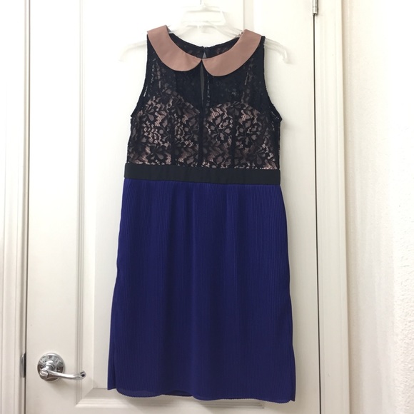 Retro lace pleated dress