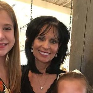 Meet your Posher, Denise