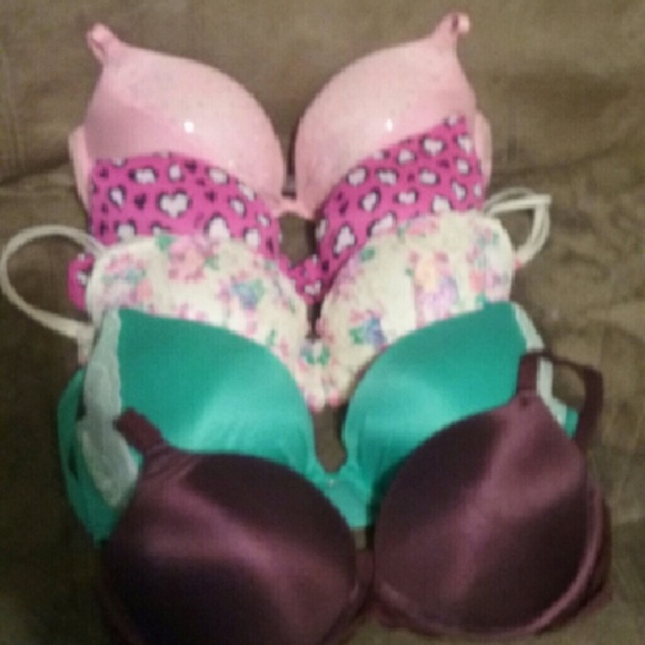 Victoria secret  bras  various styles - Picture 2 of 3