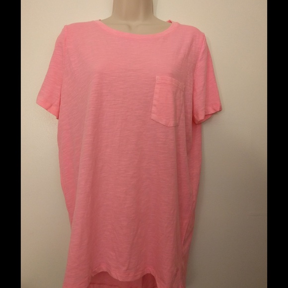 PINK hi-lo pocket tee