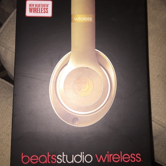 beats wireless Other - Beats studio wireless. Brand new.