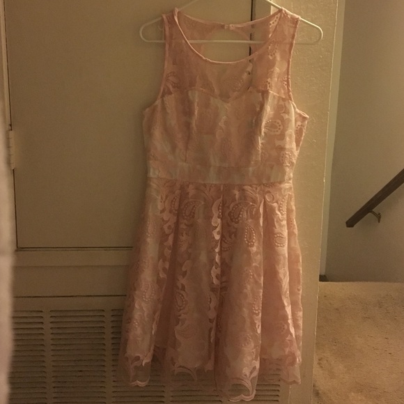 Dress - Picture 2 of 4