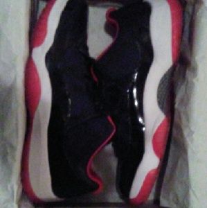 Jordan retro 11 low bred