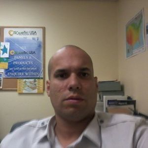 Meet your Posher, Carlos