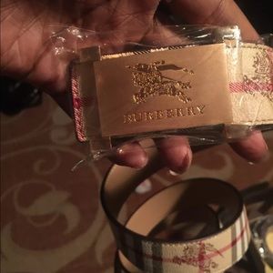 Burberry belt