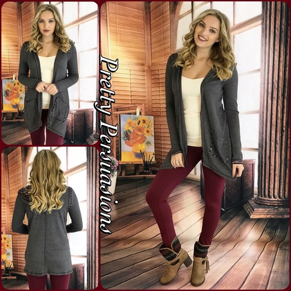 SOLD OUT‼️Gray & Burgundy Hooded Thermal Cardigan - Picture 2 of 4