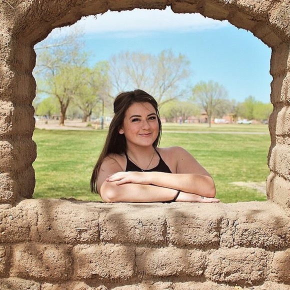 Meet your seller!💚💙💚💙 - Picture 2 of 4