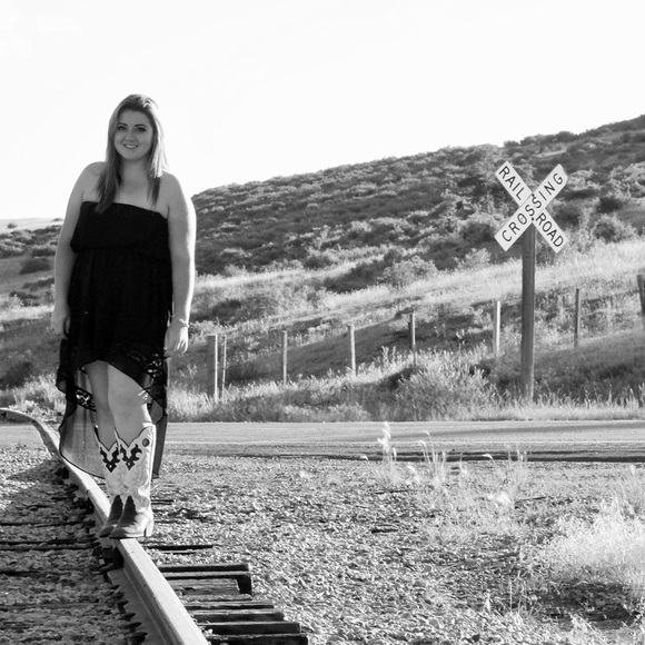 Meet your seller!💚💙💚💙 - Picture 3 of 4