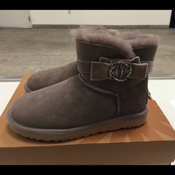 ugg karlie brooch ugg karlie brooch