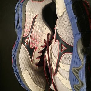 Mizuno Wave Inspire 11 Running Shoes