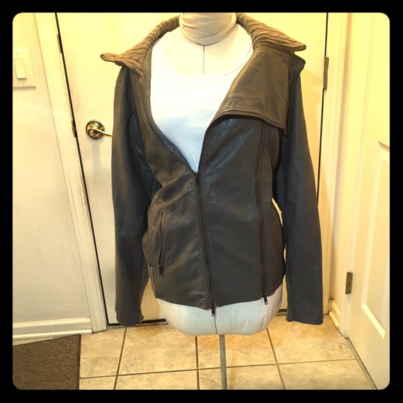 Green convertible bomber jacket