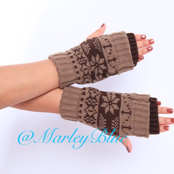 Tan Fingerless Winter Gloves - Picture 3 of 3