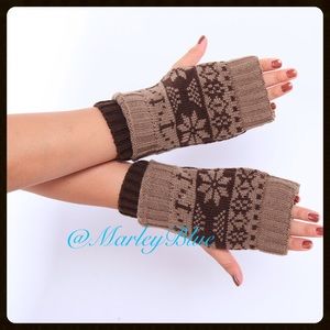 Tan Fingerless Winter Gloves