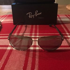 Ray-Ban 8313 Gun metal polarized aviators!
