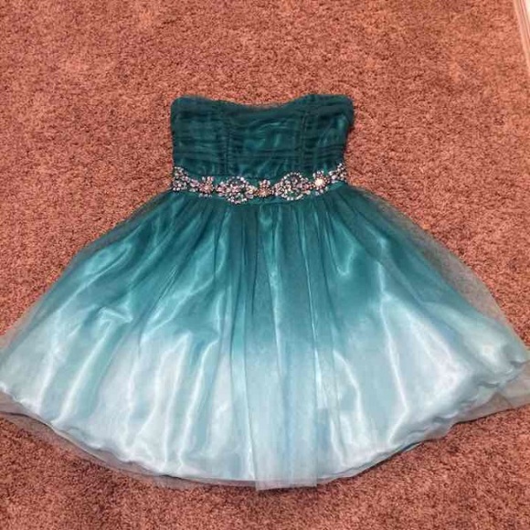 B Darlin Homecoming dress
