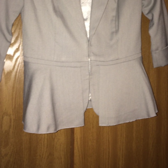 Feminine blazer - Picture 2 of 2