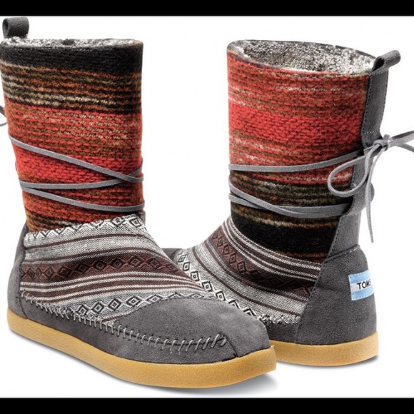 Toms Nepal boots
