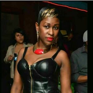 Meet your Posher, Crystal