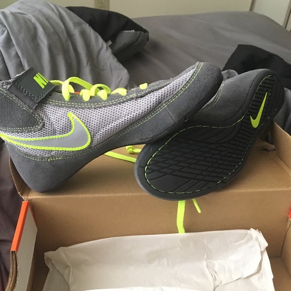 Nike wrestling shoes