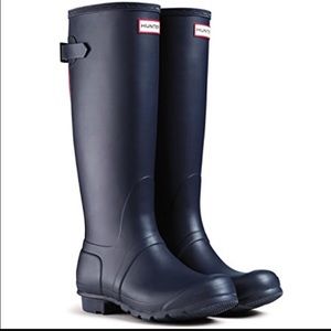 Matte black hunter rain boots