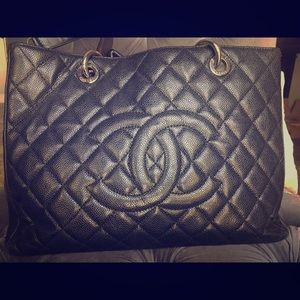 Authentic Chanel Tote/ Handbag