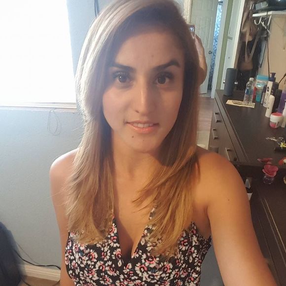 Meet your Posher, Tita