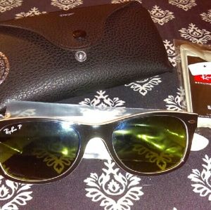 RAY-BANS POLARIZED SUNGLASSES