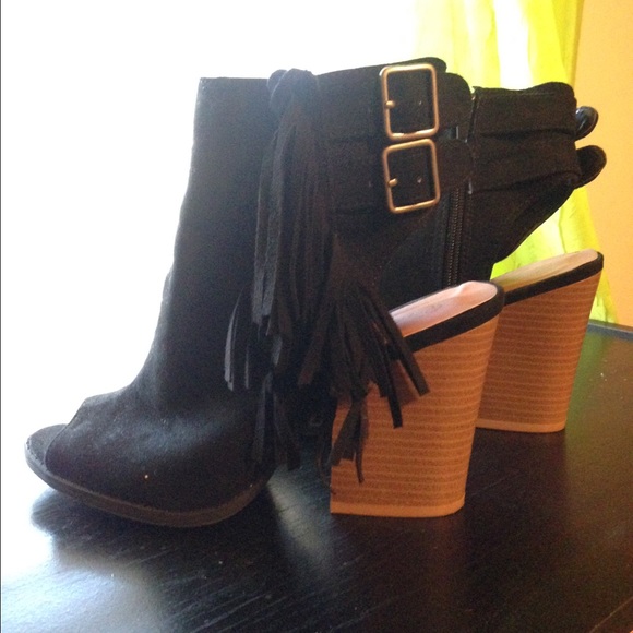 black fringed booties