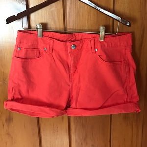 Gap rolled cuff shorts