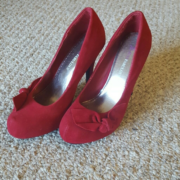 Adorable Red Just Fab Heels - never worn