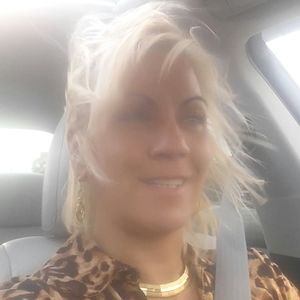 Meet your Posher, Lori- ann