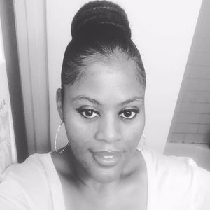 Meet your Posher, Courtney