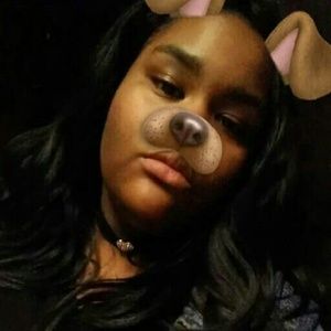 Meet your Posher, Kaylee